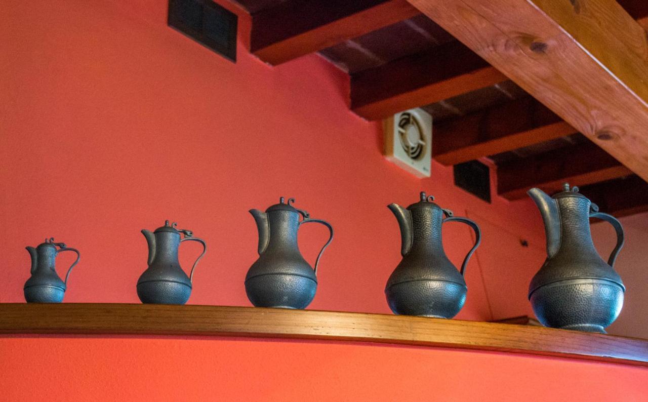 Antiche Vie B&B Serramazzoni Eksteriør bilde